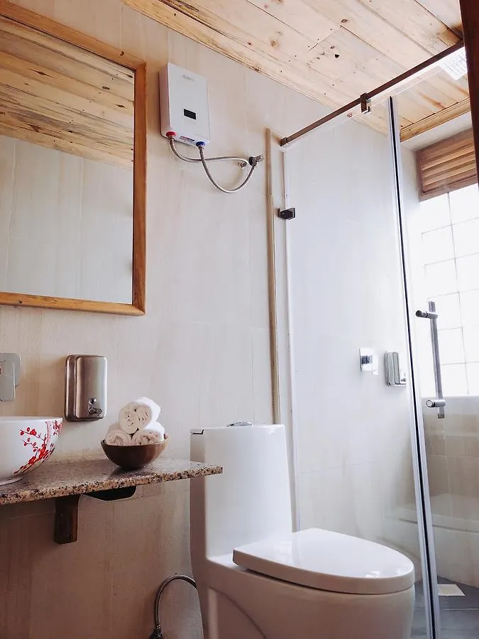 Hotel Duomo And Suites 坎帕拉