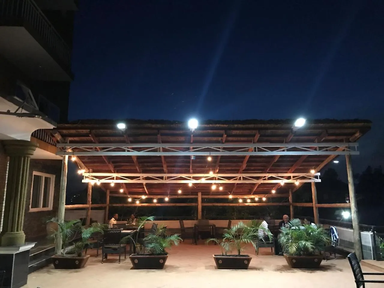 Hotel Duomo And Suites 坎帕拉